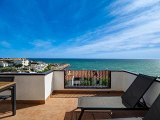 Amazing Seaview Apartment by Hello Homes Sitges - 4