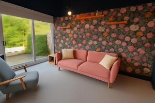 The PINK House , FREE Parking , 3 Bedrooms , Garden , close to M4 and countryside! - 9