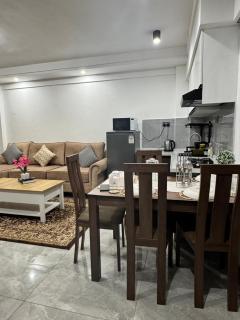 Modern Oasis Apartment 15th Floor City View Kilimani - Gatunga - 0