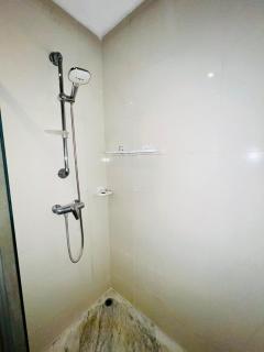 A cozy apartment located in prestigious Hay Riad - 4