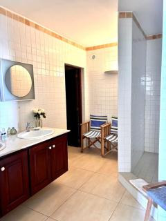 Unmatched Oceanfront Living in Grand Case - 6