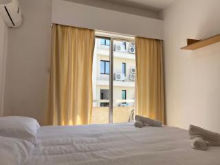 1 bedroom flat 200m from the beach in germasogia tourist area - 1