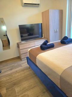 LotusEscape Modern Apartment, 7 Minutes Walk to Promenade St Pauls Bay - 4