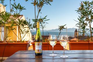 Oasi Urbana con Terrazza e Vista - 9