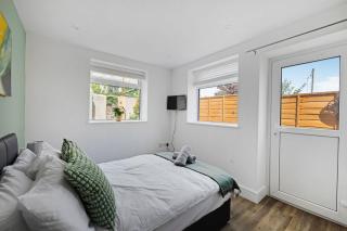 Convenient and Modern 2 Bed Apartment in Saltash - 7