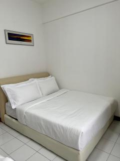 Likas Square serviced apartment with garden view - 4