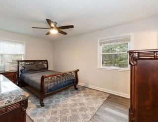 Family Retreat with NEW POOL - Durham - 1