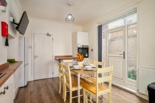 Birkenhead Haven - Sleeps 14 - Family and Group Stay - 1