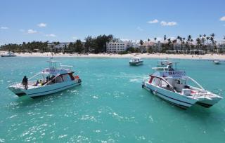 Private Charter - Luxury - 7