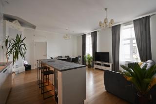 Spacious Central apartment , 2 bedrooms, Old Town walk - 8