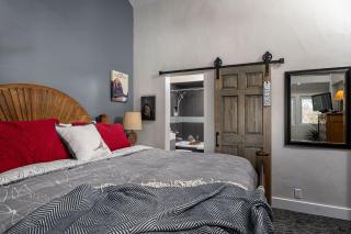 Canyon Retreat Jr. - 8