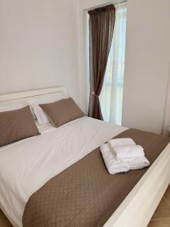 AKH Apartments M - Vlorë - 1