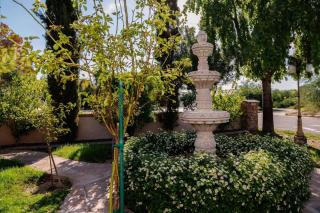 Luxe Oasis! Pool, Mini-Golf, Games, Pets OK! - 8