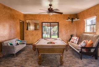 Luxe Oasis! Pool, Mini-Golf, Games, Pets OK! - 7
