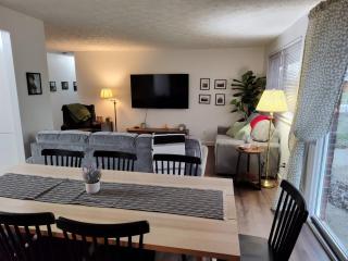 Comfortable Family & Dog Friendly w/ Fenced Yard - 1