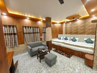 Stay Kailash -Vishwanath Temple View - 4