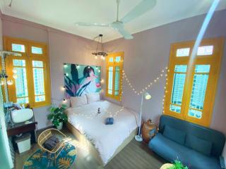 May - YELLOW ROOM 01 - 0