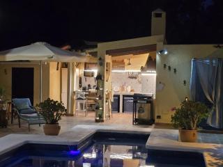 The Garden RA Floor Private Rooms, Pool, Garden Access - 7