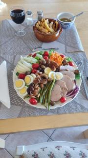 Chambre à l'étage, salle d'eau au rez de chaussée - 2