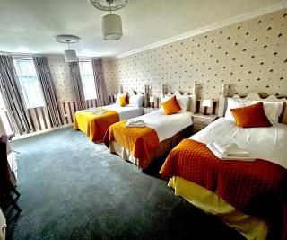 The Royal Hotel - 3
