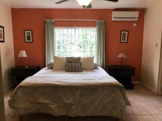 Agapantha Cottage - 1