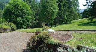 Garni Aiding - 2