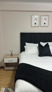 D12 Premier Stay - Gaborone - 4