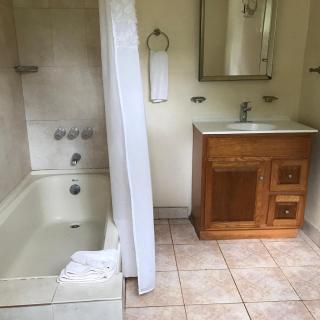 Agapantha Cottage - 2