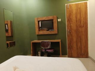 Glitz Hotels-Mumbai Inn-Saki Naka Junction - 4