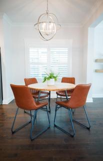 The Teal Door Cottage-Spacious home with Kingsuite - 6