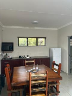 Pecan Stay Bed and Breakfast - 4