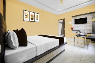 Collection O Hotel Pearl Paradise - 1