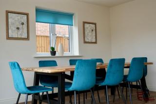 Modern 4BR Family Home New Forest Pet Friendly - 1
