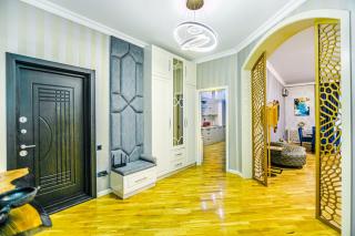 Luxury AURA Apartment in Baku - 1