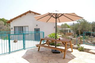 חווייה של שקט- מתחם שלם עם בריכה- רק בשבילכם - 5