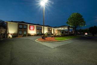 Red Roof Inn Charlotte - University - 3