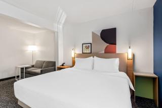 Spark by Hilton Lexington - 1