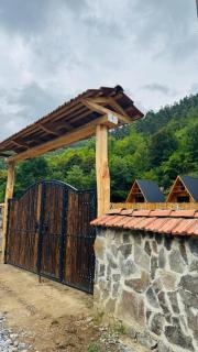 One Way Racha Hotel - 3