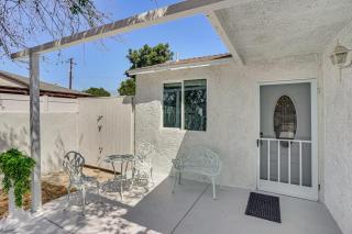 12 Mi to Downtown LA Quiet Getaway with Patio - 9