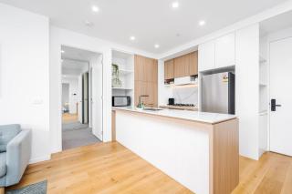 Modern Luxe Charm with Balcony Parking Gym - 9