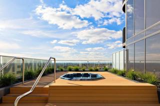 Modern Luxe Charm with Balcony Parking Gym - 9