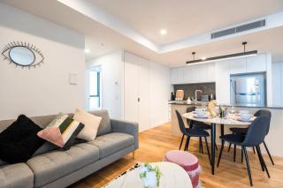 Stylish Decor 2BR South Brisbane Gym Pool Cine bo12510 - 7