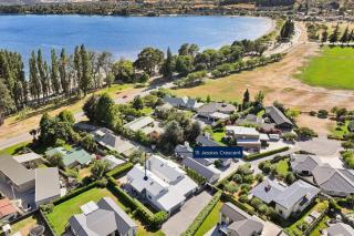 Jessies Lakehouse - your perfect Wanaka base - 5