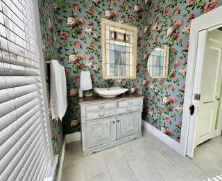 The Lynnie Ann at The Judges Chamber - 2