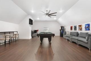 Family-Friendly 5BR | Sleeps 15 | 3 mins Downtown! - 2