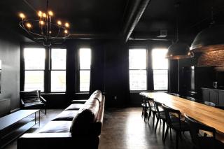 Hollyhock Suite 502 - 4