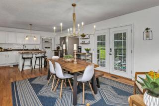 Park St Haven 4BR with Patio - 8