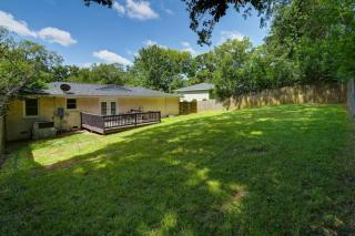 Park St Haven 4BR with Patio - 3
