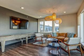 1BR Scenic Rooftop Gym Near Stadium Eat Street - 7