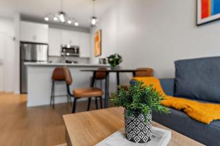 1BR Scenic Rooftop Gym Near Stadium Eat Street - 3